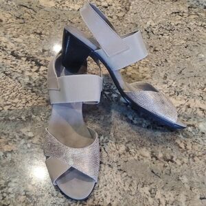 Munro* Heels